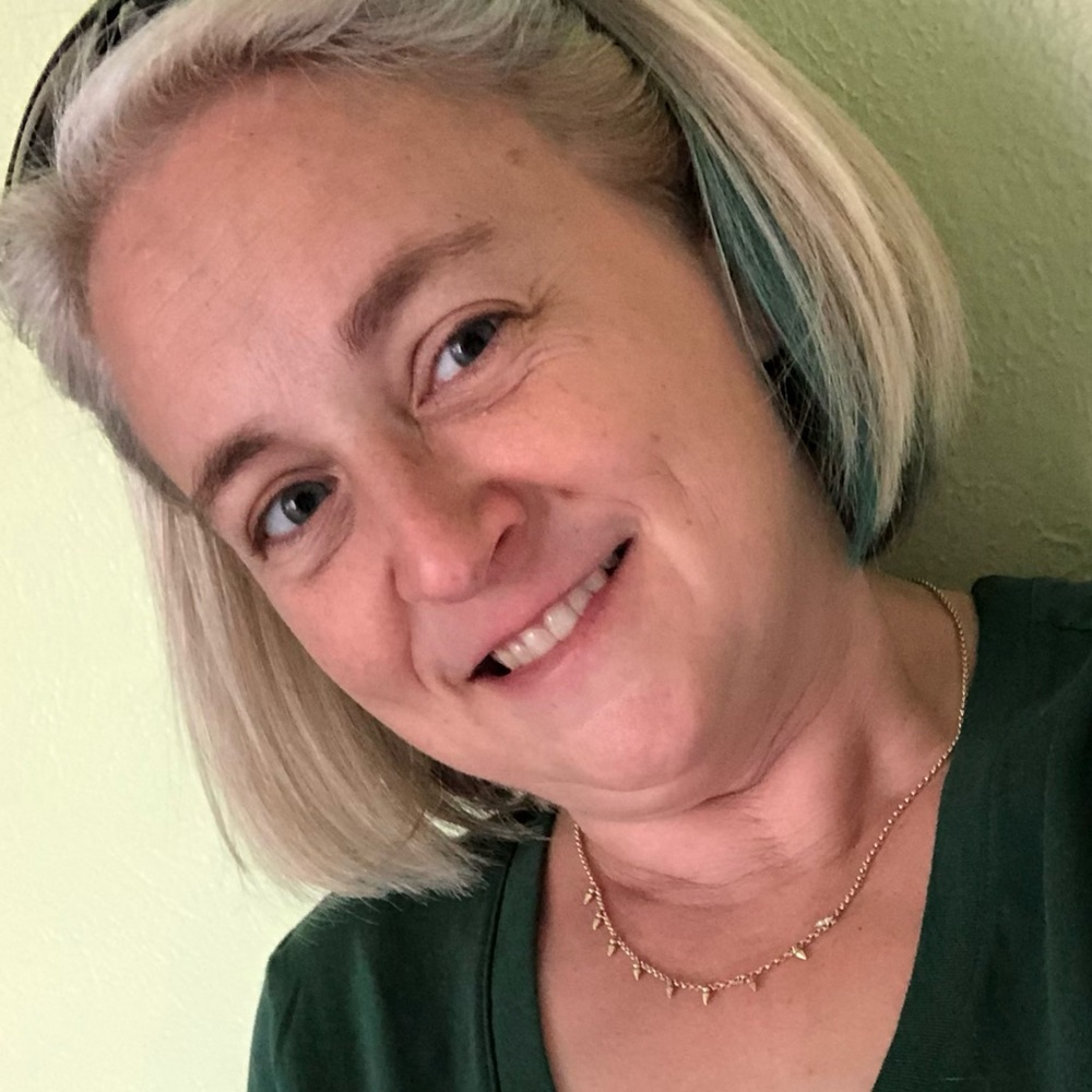 Meet your Posher, Jennifer